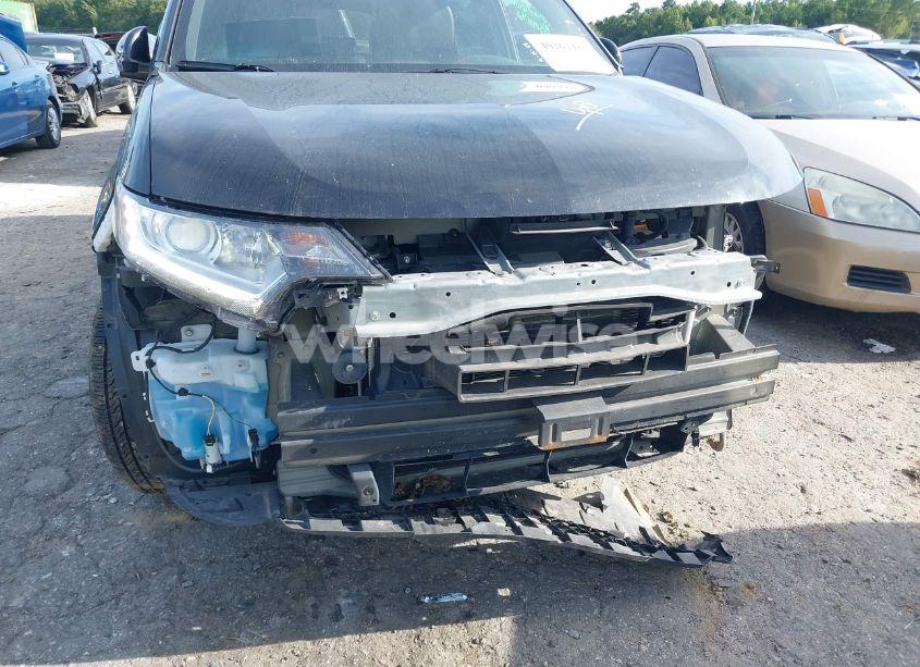 Photo 18 of 2020 Mitsubishi Outlander LE 2.4/SE 2.4/SEL 2.4/SP 2.4 (VIN JA4AD3A39LZ031129)