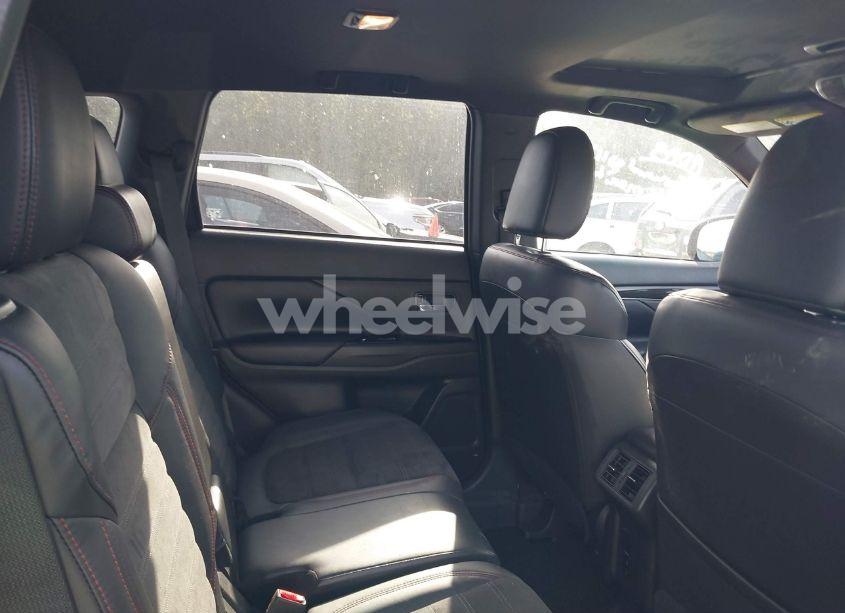 Photo 8 of 2020 Mitsubishi Outlander LE 2.4/SE 2.4/SEL 2.4/SP 2.4 (VIN JA4AD3A39LZ031129)