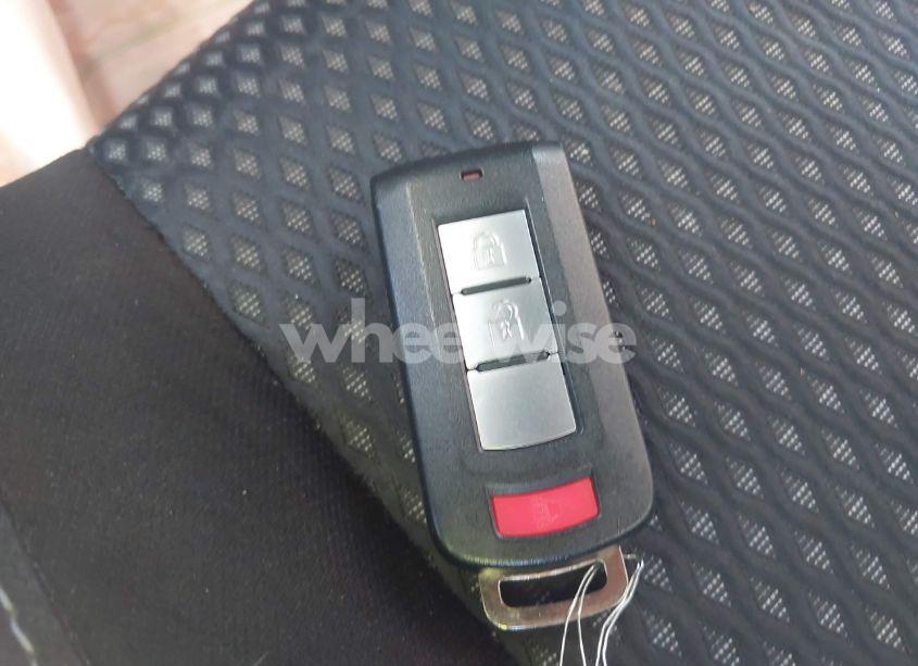 Photo 11 of 2018 Mitsubishi Outlander SE (VIN JA4AD3A3XJZ000436)