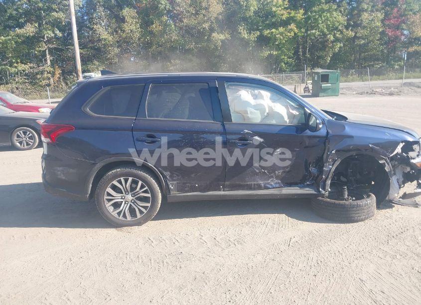 Photo 13 of 2018 Mitsubishi Outlander SE (VIN JA4AD3A3XJZ000436)