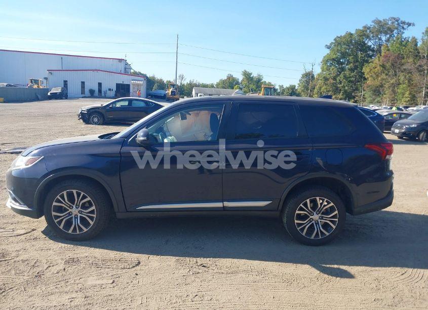 Photo 14 of 2018 Mitsubishi Outlander SE (VIN JA4AD3A3XJZ000436)