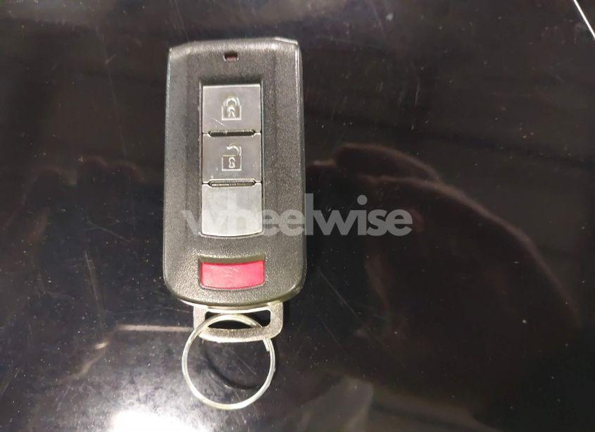 Photo 11 of 2018 Mitsubishi Outlander LE (VIN JA4AD3A3XJZ048549)