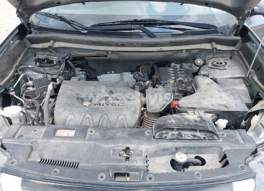 Photo 10 of 2020 Mitsubishi Outlander SE 2.4 (VIN JA4AD3A3XLZ005333)