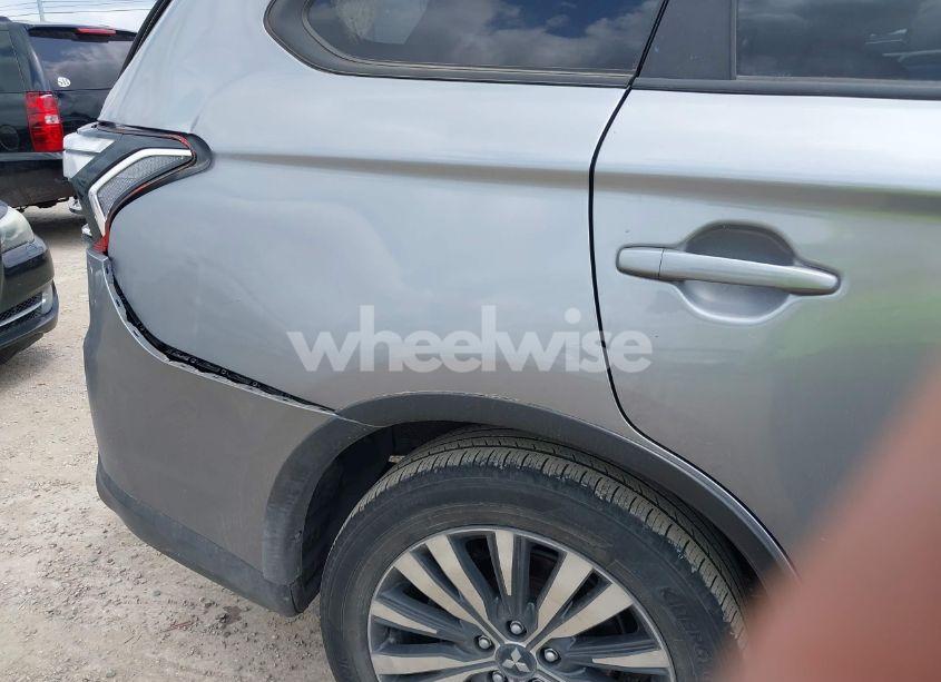 Photo 6 of 2020 Mitsubishi Outlander SE 2.4 (VIN JA4AD3A3XLZ005333)