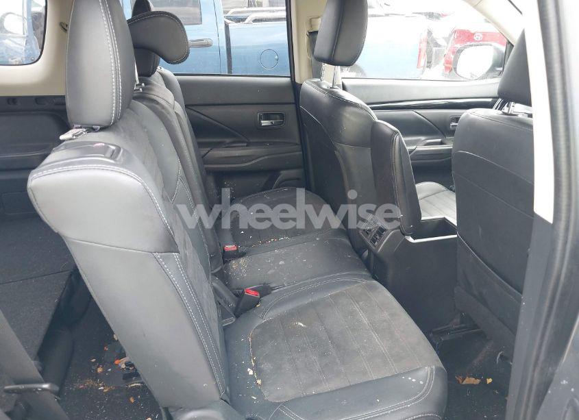 Photo 8 of 2020 Mitsubishi Outlander SE 2.4 (VIN JA4AD3A3XLZ005333)
