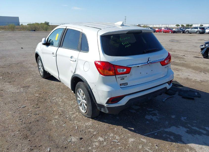 Photo 3 of 2018 Mitsubishi Rvr (VIN JA4AJ3AU3JZ602113)