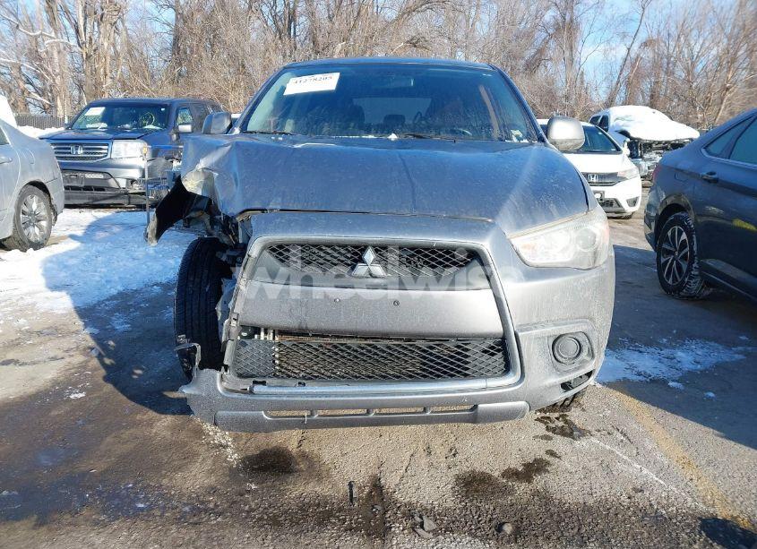 Photo 13 of 2011 Mitsubishi Outlander SPORT ES (VIN JA4AP3AU0BZ018767)