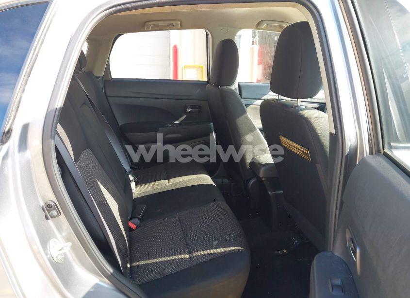 Photo 8 of 2016 Mitsubishi Outlander SPORT 2.0 ES (VIN JA4AP3AU0GZ061318)