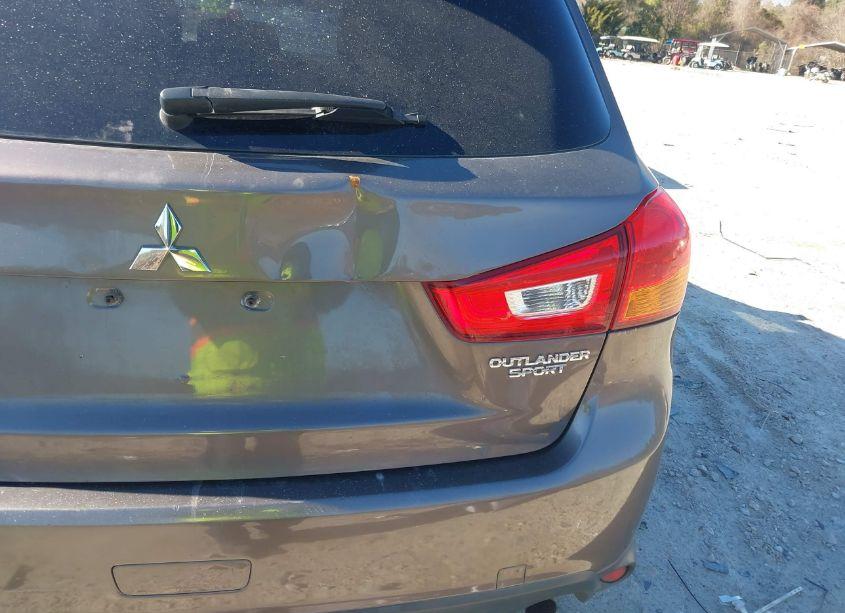 Photo 16 of 2017 Mitsubishi Outlander SPORT 2.0 ES (VIN JA4AP3AU0HZ006434)
