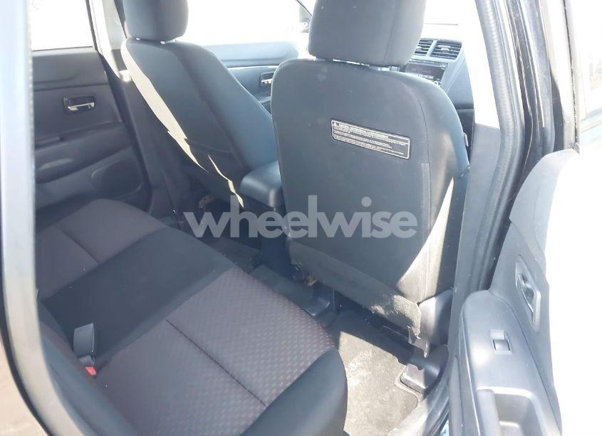 Photo 8 of 2017 Mitsubishi Outlander SPORT 2.0 ES (VIN JA4AP3AU0HZ067654)