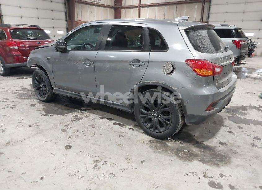 Photo 3 of 2018 Mitsubishi Outlander SPORT 2.0 LE (VIN JA4AP3AU0JU011460)