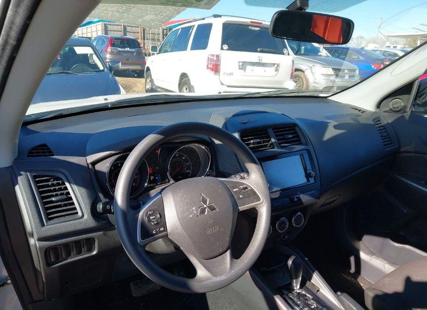 Photo 12 of 2019 Mitsubishi Outlander SPORT 2.0 ES (VIN JA4AP3AU0KU004154)