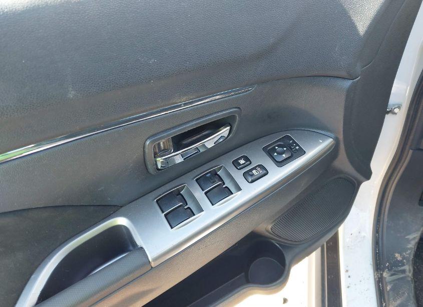 Photo 21 of 2019 Mitsubishi Outlander SPORT 2.0 ES (VIN JA4AP3AU0KU004154)