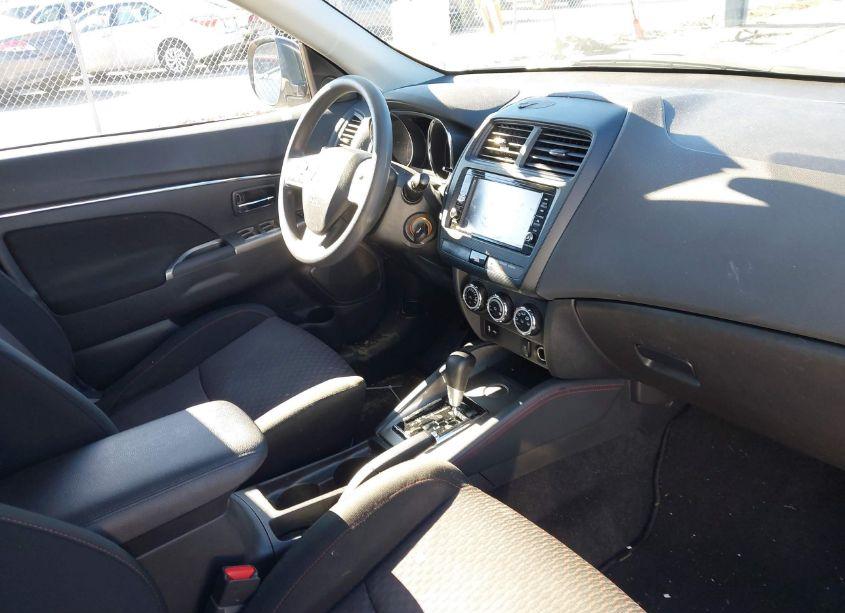 Photo 5 of 2019 Mitsubishi Outlander SPORT 2.0 ES (VIN JA4AP3AU0KU004154)