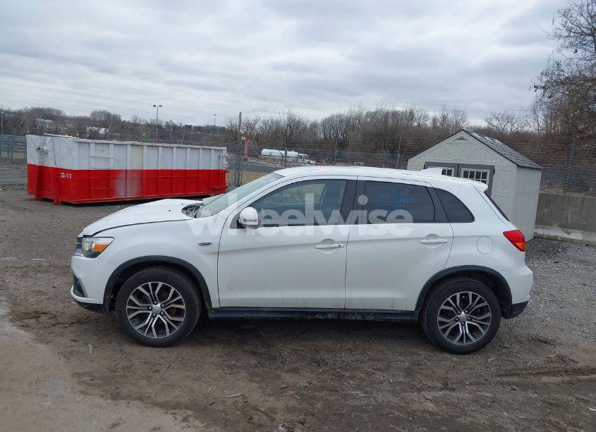 Photo 14 of 2019 Mitsubishi Outlander SPORT 2.0 LE/2.0 SP (VIN JA4AP3AU0KU019530)