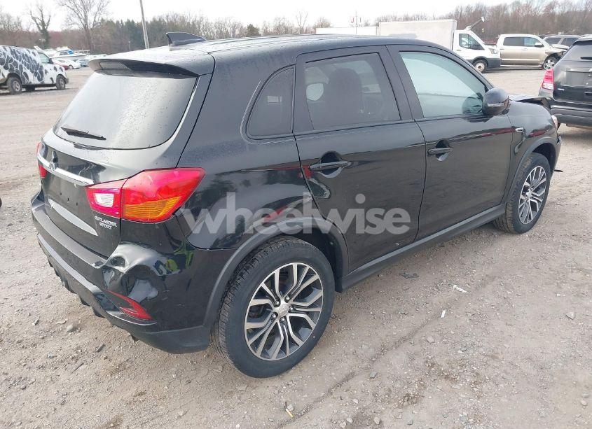 Photo 4 of 2019 Mitsubishi Outlander SPORT 2.0 LE/2.0 SP (VIN JA4AP3AU0KU023173)