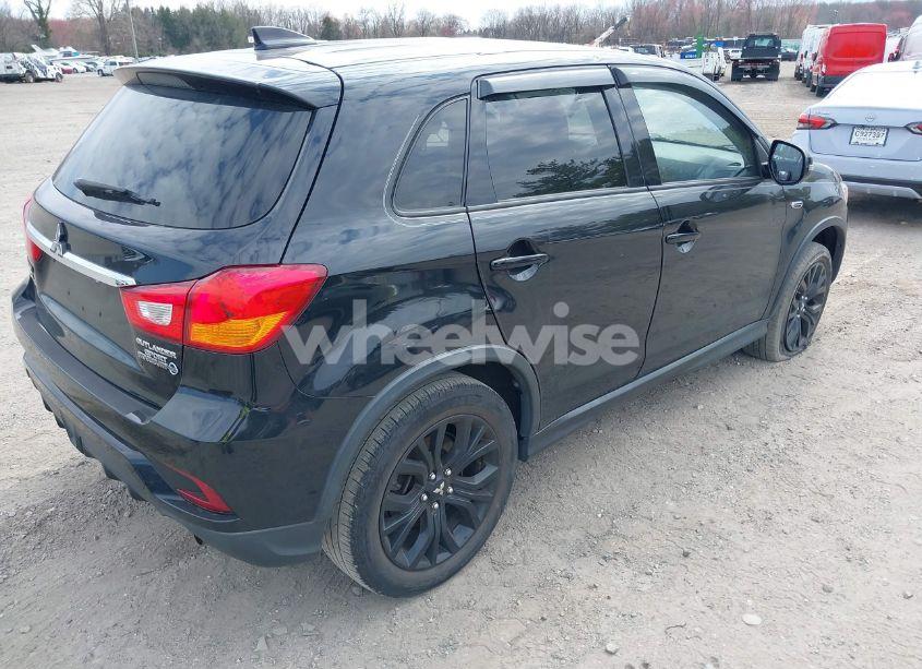 Photo 4 of 2019 Mitsubishi Outlander SPORT 2.0 LE (VIN JA4AP3AU0KU031712)