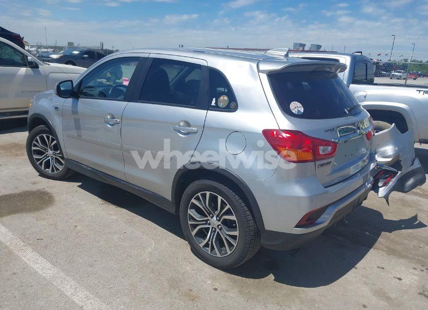 Photo 3 of 2019 Mitsubishi Outlander SPORT 2.0 ES (VIN JA4AP3AU0KU033072)