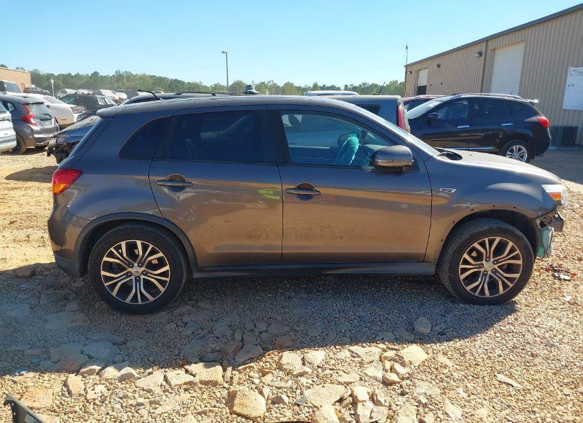 Photo 14 of 2016 Mitsubishi Outlander SPORT 2.0 ES (VIN JA4AP3AU1GZ060632)