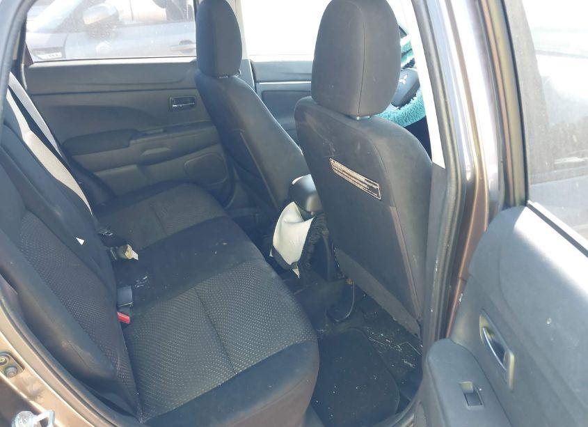 Photo 8 of 2016 Mitsubishi Outlander SPORT 2.0 ES (VIN JA4AP3AU1GZ060632)