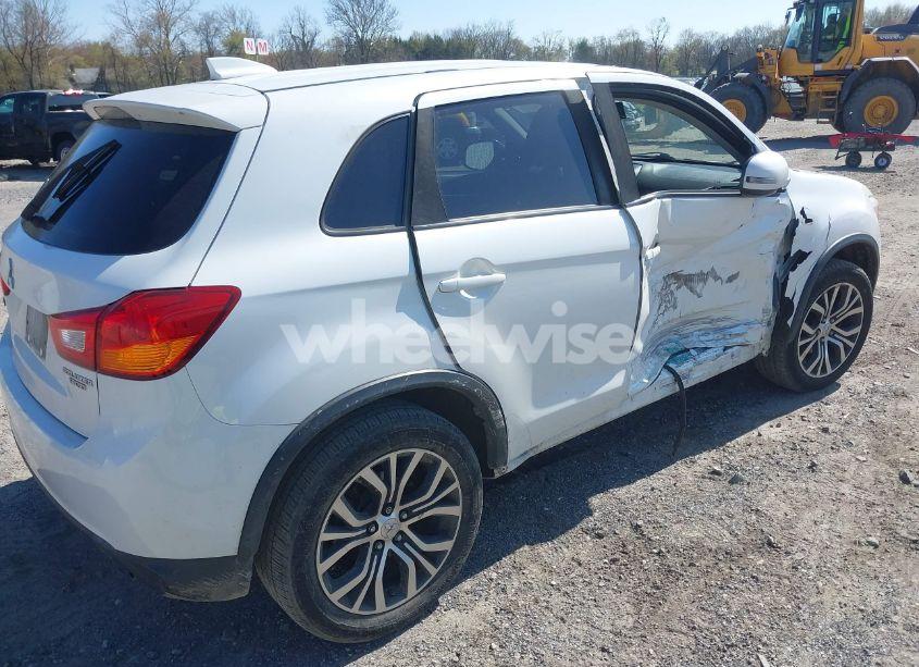 Photo 4 of 2017 Mitsubishi Outlander SPORT 2.0 ES (VIN JA4AP3AU1HZ005244)