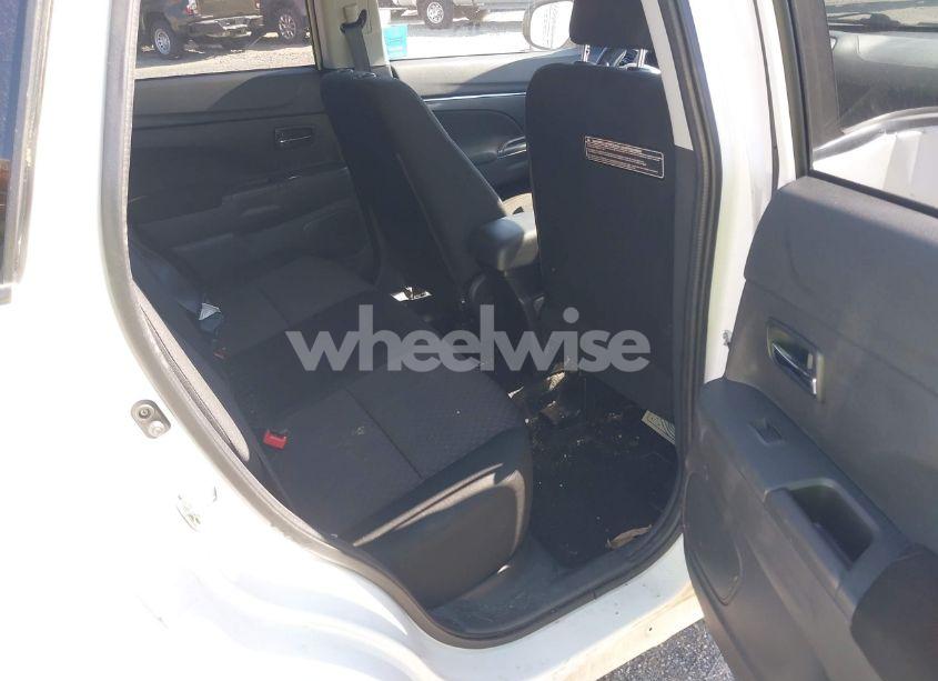 Photo 8 of 2017 Mitsubishi Outlander SPORT 2.0 ES (VIN JA4AP3AU1HZ005244)