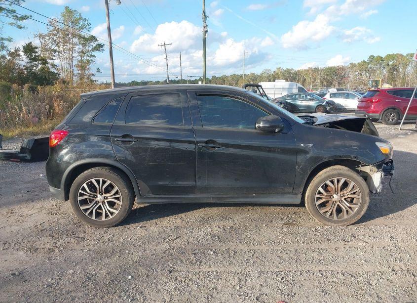 Photo 14 of 2017 Mitsubishi Outlander SPORT 2.0 ES/2.0 LE (VIN JA4AP3AU1HZ007091)
