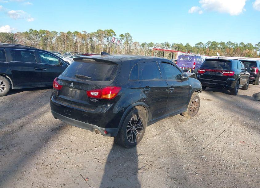 Photo 4 of 2017 Mitsubishi Outlander SPORT 2.0 ES/2.0 LE (VIN JA4AP3AU1HZ007091)