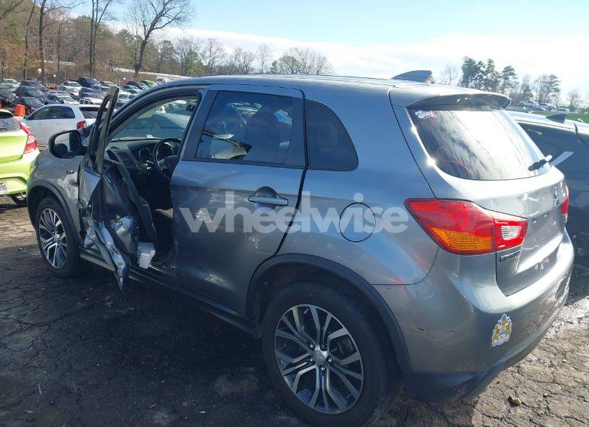 Photo 6 of 2017 Mitsubishi Outlander SPORT 2.0 ES (VIN JA4AP3AU1HZ023453)