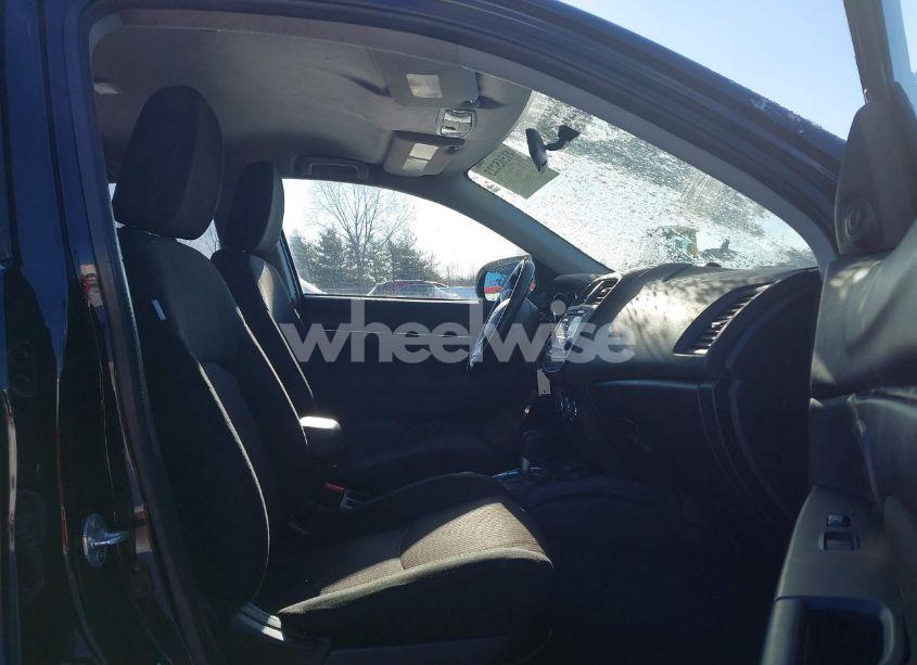 Photo 5 of 2017 Mitsubishi Outlander SPORT 2.0 ES (VIN JA4AP3AU1HZ048529)