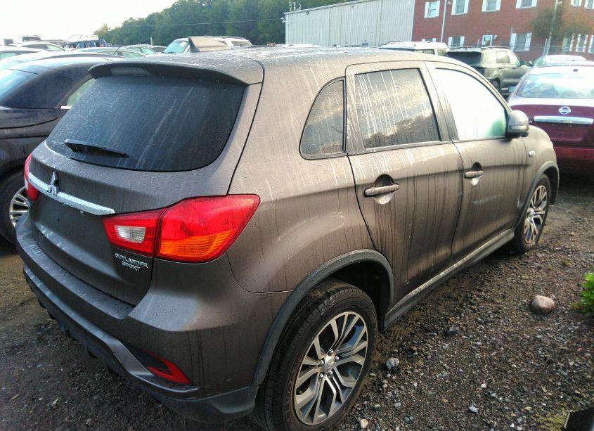 Photo 4 of 2018 Mitsubishi Outlander SPORT 2.0 ES (VIN JA4AP3AU1JZ007260)