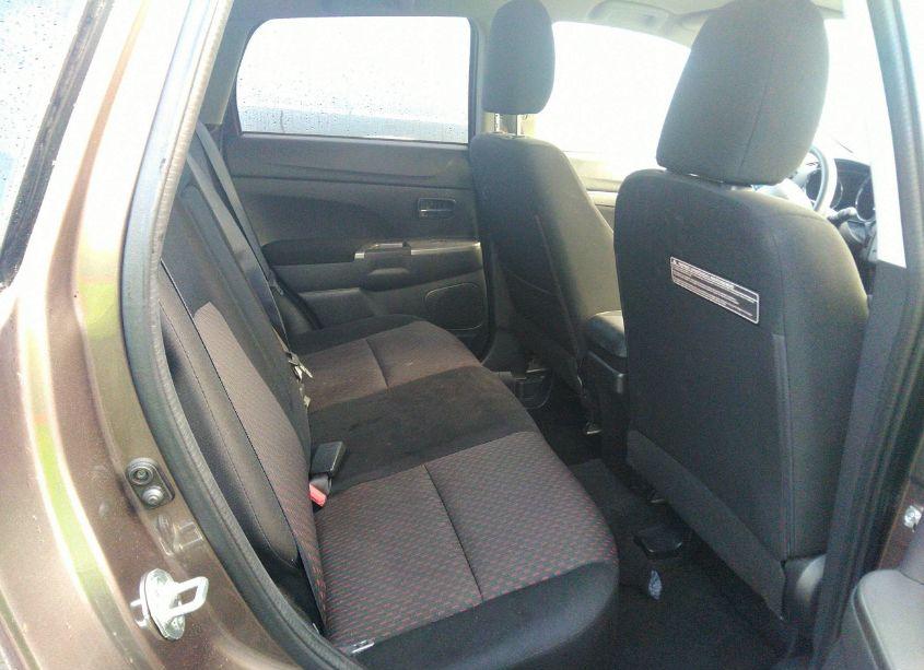 Photo 8 of 2018 Mitsubishi Outlander SPORT 2.0 ES (VIN JA4AP3AU1JZ007260)