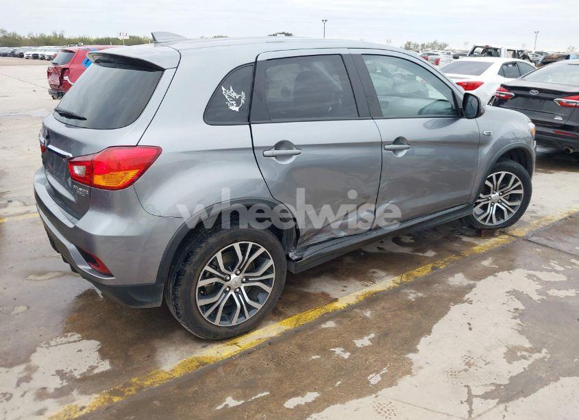 Photo 4 of 2018 Mitsubishi Outlander SPORT 2.0 ES (VIN JA4AP3AU1JZ008845)