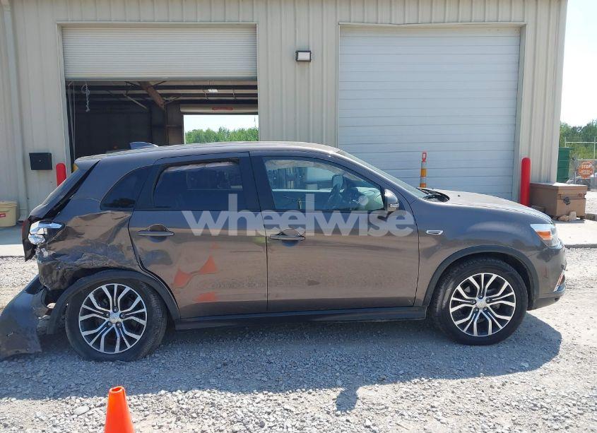Photo 13 of 2019 Mitsubishi Outlander SPORT 2.0 ES (VIN JA4AP3AU1KU028642)