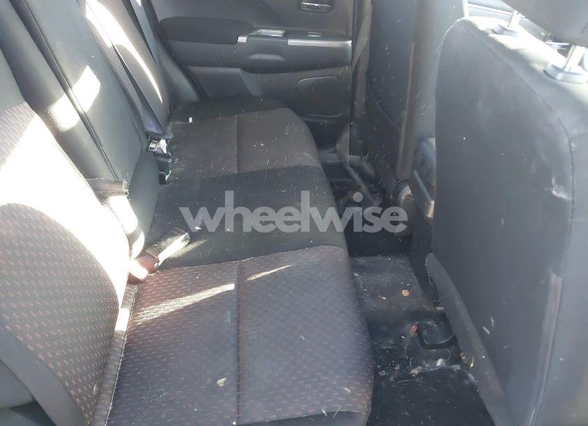 Photo 8 of 2019 Mitsubishi Outlander SPORT 2.0 LE/2.0 SP (VIN JA4AP3AU1KU035543)