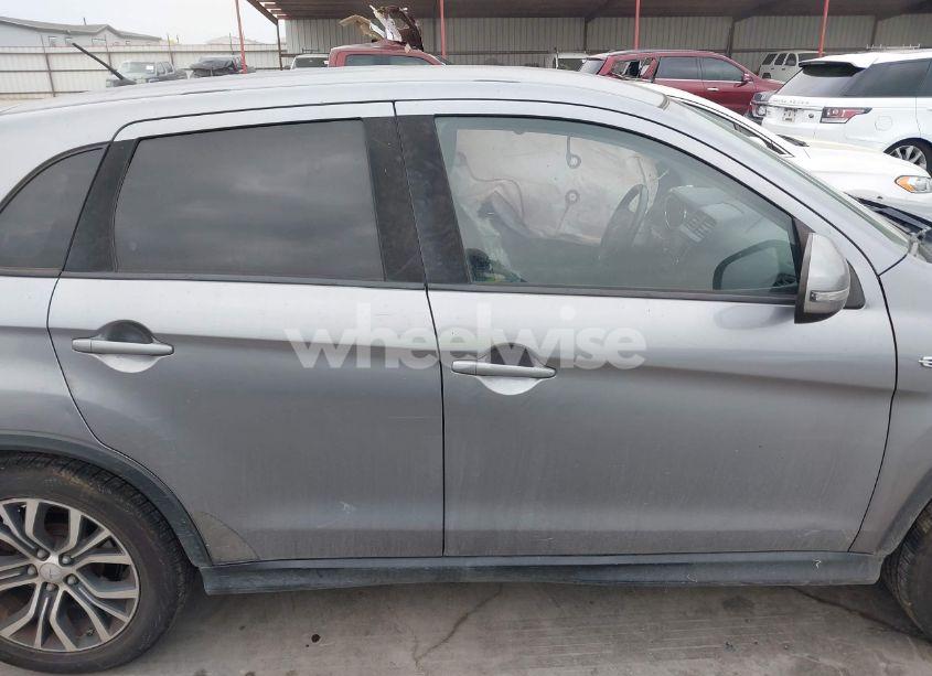 Photo 13 of 2016 Mitsubishi Outlander SPORT 2.0 ES (VIN JA4AP3AU2GZ059201)