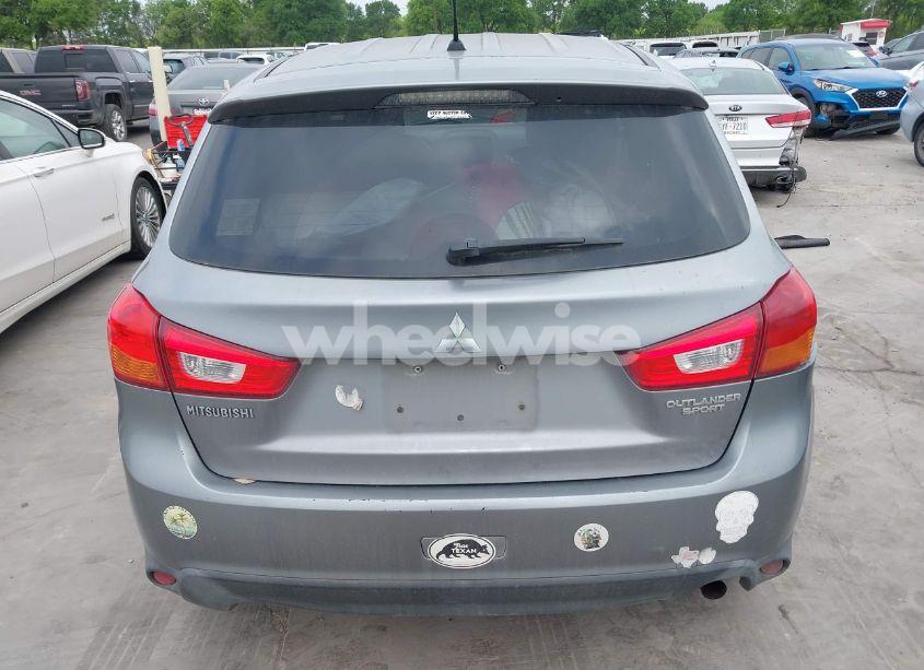 Photo 16 of 2016 Mitsubishi Outlander SPORT 2.0 ES (VIN JA4AP3AU2GZ059201)
