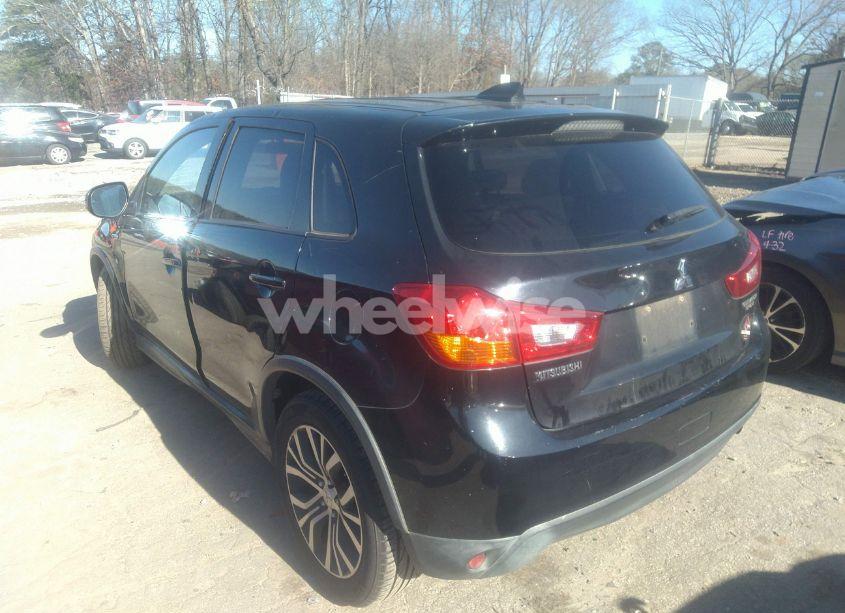Photo 3 of 2017 Mitsubishi Outlander SPORT 2.0 ES/2.0 LE (VIN JA4AP3AU2HZ011473)