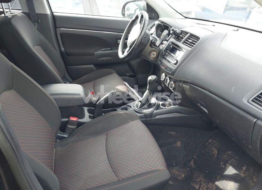 Photo 5 of 2017 Mitsubishi Outlander SPORT 2.0 ES (VIN JA4AP3AU2HZ055246)