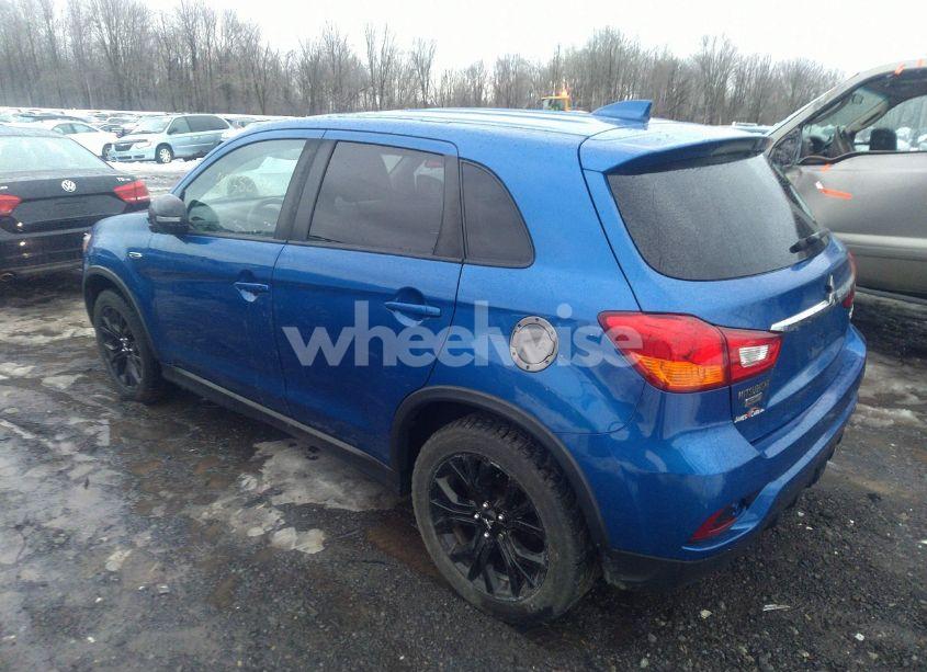 Photo 3 of 2018 Mitsubishi Outlander SPORT 2.0 LE (VIN JA4AP3AU2JU003618)