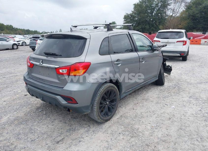 Photo 4 of 2018 Mitsubishi Outlander SPORT 2.0 LE (VIN JA4AP3AU2JU014246)