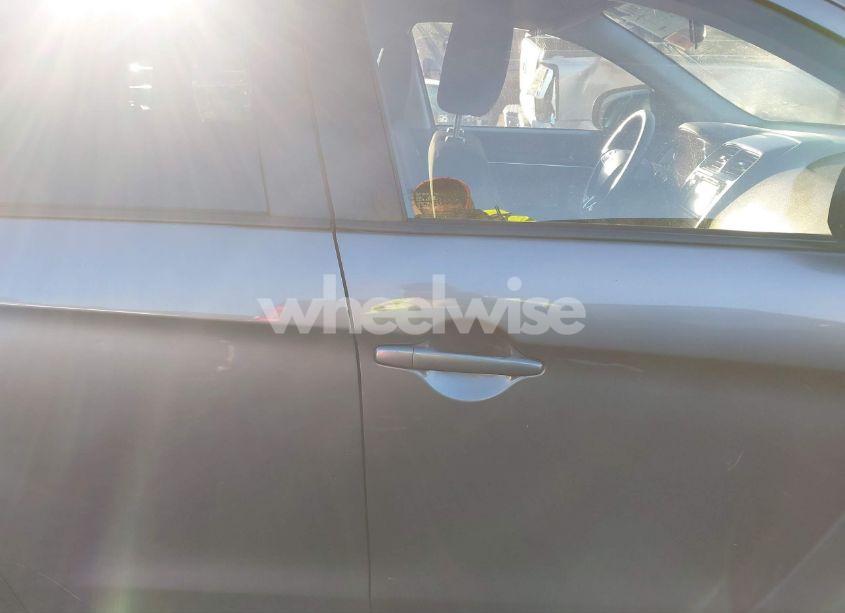 Photo 13 of 2018 Mitsubishi Outlander SPORT 2.0 LE (VIN JA4AP3AU2JU014599)