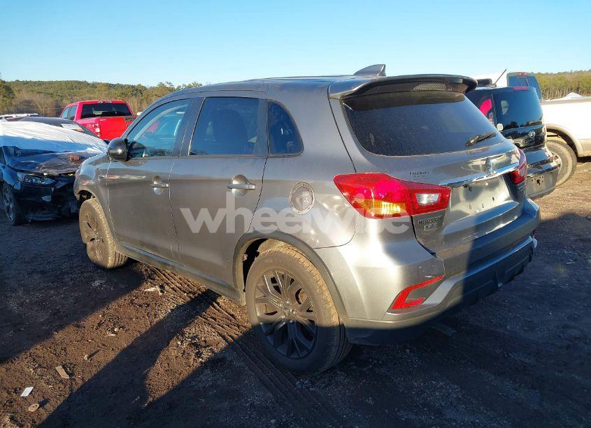 Photo 3 of 2018 Mitsubishi Outlander SPORT 2.0 LE (VIN JA4AP3AU2JU014599)