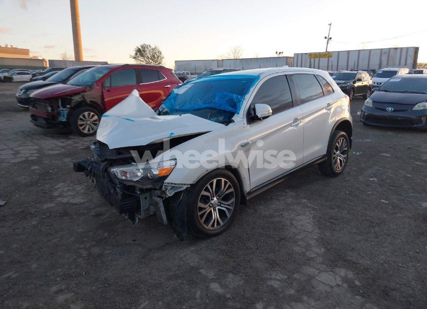 Photo 2 of 2018 Mitsubishi Outlander SPORT (VIN JA4AP3AU2JU021990)