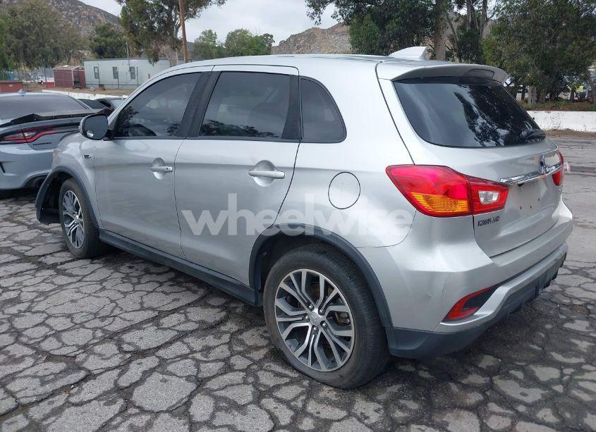 Photo 3 of 2019 Mitsubishi Outlander SPORT 2.0 ES (VIN JA4AP3AU2KU003703)