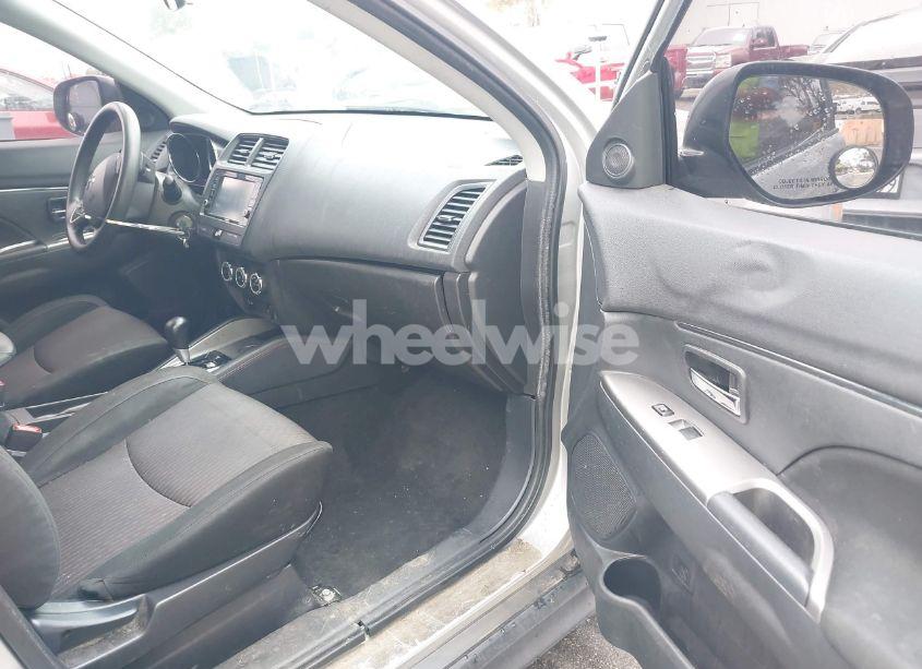 Photo 5 of 2019 Mitsubishi Outlander SPORT 2.0 ES (VIN JA4AP3AU2KU003703)