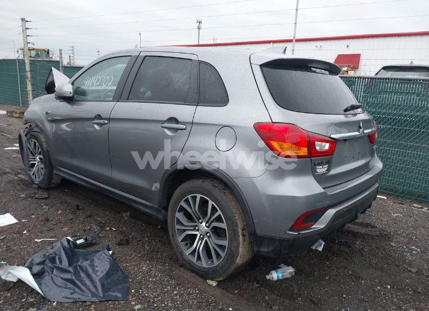 Photo 3 of 2019 Mitsubishi Outlander SPORT 2.0 ES (VIN JA4AP3AU2KU033526)