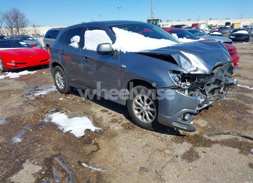 2011 Mitsubishi Outlander SPORT ES (VIN JA4AP3AU3BZ024742) main photo