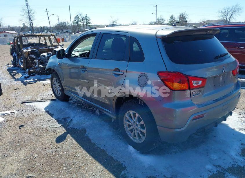 Photo 3 of 2011 Mitsubishi Outlander SPORT ES (VIN JA4AP3AU3BZ024742)