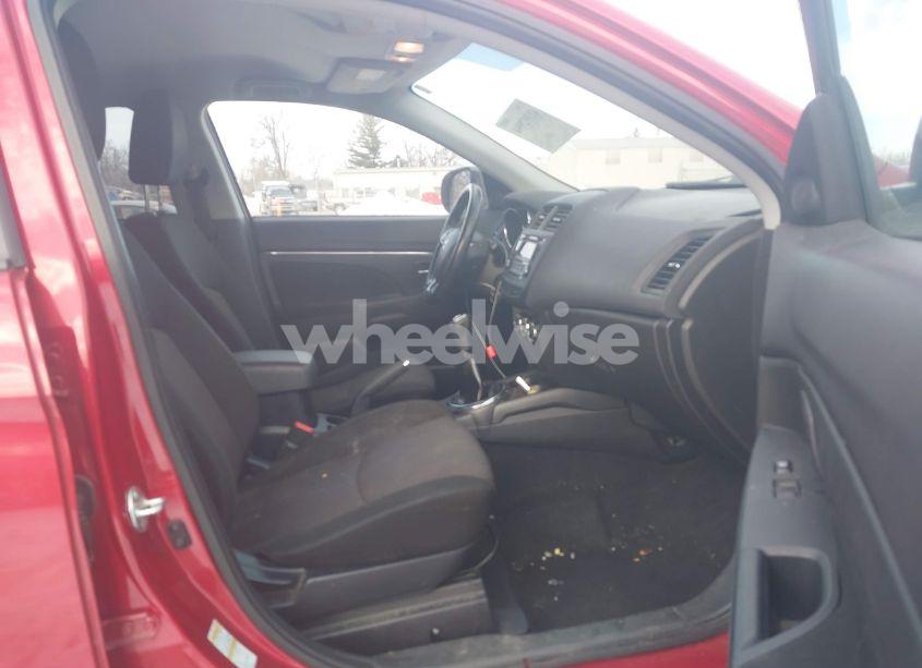 Photo 5 of 2017 Mitsubishi Outlander SPORT 2.0 ES (VIN JA4AP3AU3HZ010705)